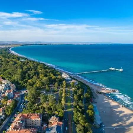 Tm Deluxe Located In Sunny Üdülőpark 3*