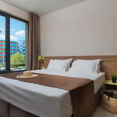Tm Deluxe Located In Sunny Semesterpark 3*