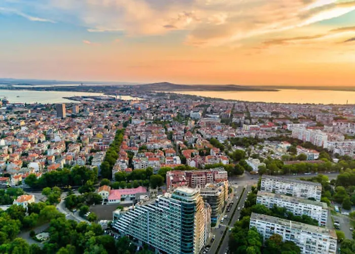 Tm Deluxe Located In Sunny